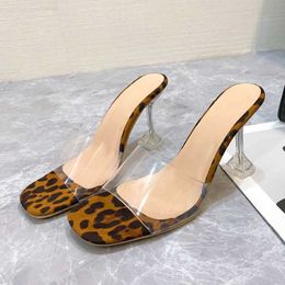 Slippers Fashion Slippers transparents Femmes Luxury Summer Ladies Chaussures avec talon Clear Casual Leopard Print Sandales Open Toe High Heels J240520