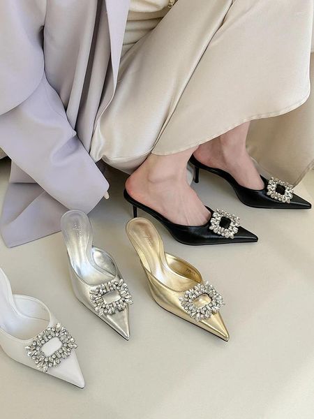 Zapatillas Zapatos femeninos Casual Med Tacones finos Tacón Mules Cubierta Toe Glitter Slides 2024 Luxury High Jelly Summer PU Crystal Fretw