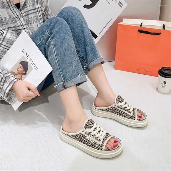 Zapatillas de tacón plano aumenta sandalias de altura oro Sepatu cesta zapatos de lujo mujer Flip Flop zapatillas deportivas pie ancho