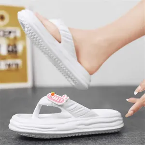 Slippers Flatform Grote zool Antislipslipper Elegant meisje Sandalen Schoenen Dames Slippers Voor dames Sneakers Sport Jaar