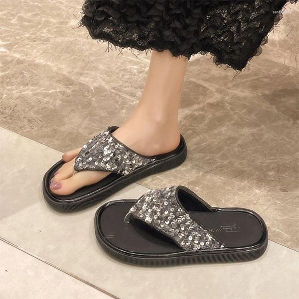 Slippers tongs Chaussures Bling Femmes Flats Clip Toe Toe Casual Walking Sandals Beach 2024 Fashion Robe Zapatillas Femme diapositives