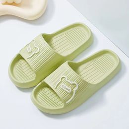 Pantoufles d'été en caoutchouc pour hommes et femmes, pantoufles confortables, produits sans marque K4