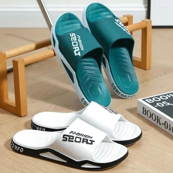 Slippers pour hommes usés externes d'été à la mode des tongs de salle