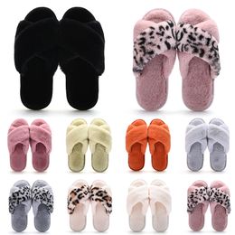 Slippers pour hiver classiques top intérieurs Femmes de neige Snow Furning House Outdoor Girls Mesdames Furry Slipper plates plates plates Softs confortables Sneakers 36-41 55 Ry