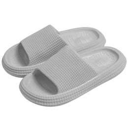 Slippers pour que les femmes puissent porter à l'extérieur en été, maison intérieure, salle de bain, douche, non-glissement, 2023 nouveau couple pour marcher sur les excréments, pantoufles cool pour hommes