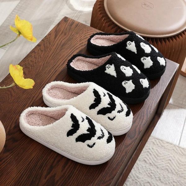 Pantoufles Halloween chauve-souris brodées en coton fantôme, chaussures d'intérieur pour femmes, grande taille, peluche chaude, douce et plate, pour Couple