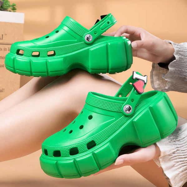 Slippers Hot Fashion Cute Summer Women Plateforme Sandales Outdoor Hole Chaussures glissades Casual Garden Ladies Beach Y2302