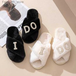 Slippers I Do Plus Bruidsdouche Kruis Sandalen Huwelijksreis Feestmeisje Weekend Bruid Als Decoratie Cadeau Bruiloft Verloving Q230920