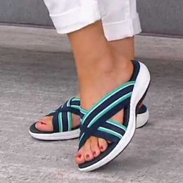 Slippels Kamucc Dames Slippers Platform Mesh Open Toe Mixed Color Wedges Vrouwelijke Sandalen Zomer Outdoor Slipper Vrouwen Schoenen Comfy J230417