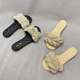 Pantoufles Koovan Femmes 2024 Tendance Chaussures pour femmes Contracté Diamant Perles Perles Stuffies Fondant Vêtements extérieurs