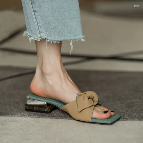 Pantoufles Dames Mode Sandales 2024 Printemps Marque Design Bow Bout Carré Fond Plat Muller Femmes Chaussures En Gros Femme Zapatos