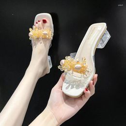 Slippers damesschoenen 2024 Summer Fashion Crystal Dames Koreaanse stijl All Match Square Toe Open Comfort Block Heel Sandals