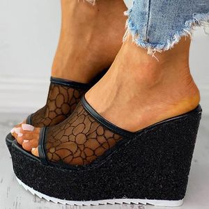 Slippers Dames Sleehak Slipper Mode Zomer Effen Kleur Pailletten Schoenen Mesh Open Teen Dikke Zool Sandaal Fuzzy House Voor Vrouwen