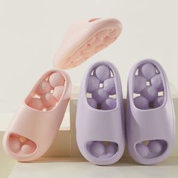 Slippers lekken massagesnippers vrouwen de badkamer douche antiskid indoor huis platform dia's dikke zool gat quickdrying heren schoenen 230412