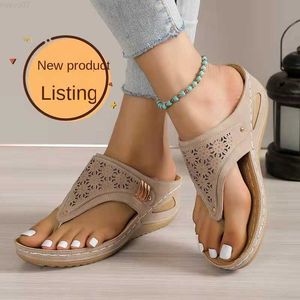 Chaussons Léger fil de chariot couture Plus la taille 35-43 nouvelles tongs compensées à semelles épaisses femmes pantoufle nouvelles sandales chaussures pour femmes L230725