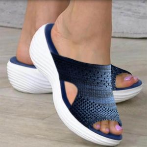 Slippers Lichtgewicht Platte Slijtage Buiten Zomer Dames Casual En Sandalen Mode Leer Dames Maat 12