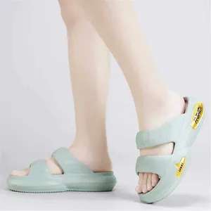 Zapatillas Número liviano 42 Cómodos zapatillas de camuflaje de la zapatilla para mujeres Sandalias blancas para chicas Sport Tenus