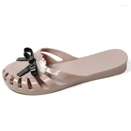 Pantoufles de plage pour femmes, joli nœud, mode d'été découpée, sandales plates, diapositives, chaussures de gelée à bout couvert, 2024