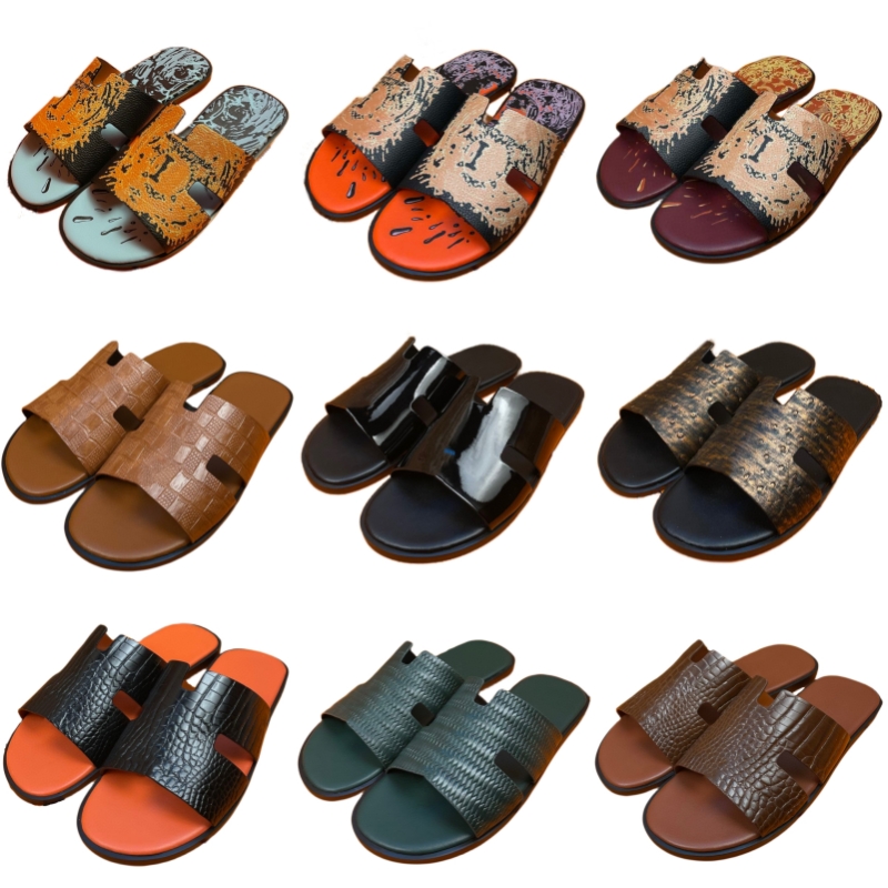 Chinelos de luxo sapatos de designer masculino sapatos de praia de couro genuíno sandálias de moda de verão ao ar livre sapatos casuais confortáveis sapatos de piscina de metal carta antiderrapante clássico