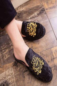 Slippers luxe koninklijke stijl mannen muilezels slippers fluweel handgemaakt borduurwerk bijen patroon exotische designer loafers modemerk casual1309578
