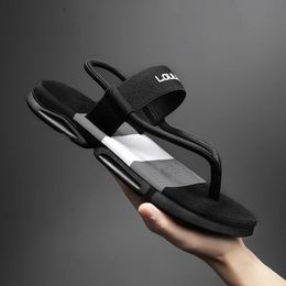 Slippers Man Summer la cheville enveloppe Chaussures Sandales de glissière SlipResistant Sandales mâles Slippers Water Shoes Zapatillas Hombre 240418