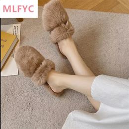 Pantoufles Mao Tuo Baotou vêtements d'extérieur pour femmes fond plat ceinture bouton mode Muller chaussures lapin cheveux coton pantoufles 231219