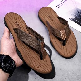 Slippers Mannen Strand Slippers Zomer 2023 Heren Antislip Hoge Kwaliteit Licht Flop Claquette Homme Fashion Drop