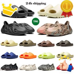 Slippers Men Designer Slides Femmes Clogs Sandales ONYX Resine osseuse Désert Sand Summer Cuir Rubber Runner Runner Sandalias Alias