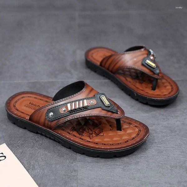 Slippers Men's Flip Flops Luxury PVC Barefoot Tongs Chaussures pour hommes Été 2024 Fashion Flat Fashion Fashion Outdoor marche