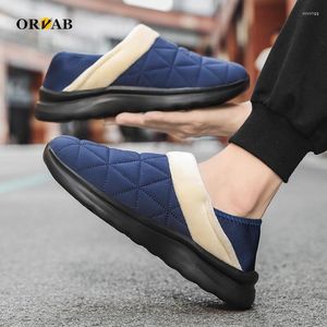 Slippers Men Hiver Keep Warm House Imperproofing Soft Fashion Designer Fashion Chaussures paresseuses
