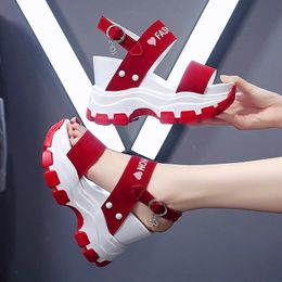 Pantoufles Moipheng plate-forme sandale 2023 été y talons hauts femmes chaussures compensées pour femmes poisson orteil rouge Sandalia Feminina 231006