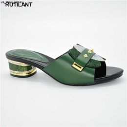 Pantoufles Nouveautés Nigeria Chaussures pour femmes Pompe de fête Talons hauts Mode Femmes Été Automne Chaussures antidérapantes en strass Chaussures à bout carré J230601