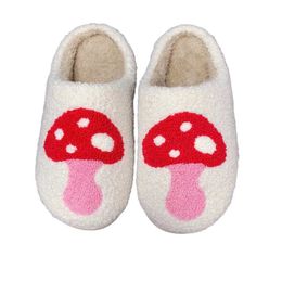 Slippers nieuw ontwerppatroon schattige cartoon champignon schoen gezellige mooie vrouw en man winter home slippers g230210