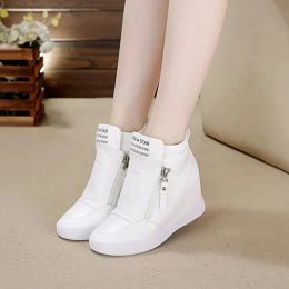 Pantoufles nouvelles hautes top femmes baskets printemps automne nouveau cachette cachée chaussures décontractées côté zip femme blanc plate-forme cale de rivet chaussures