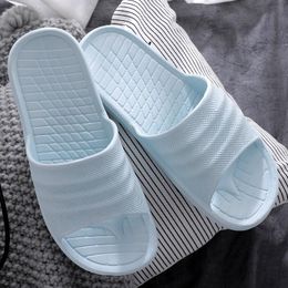 Zapatillas sin deslizamiento para el baño al por mayor damas de interior de la casa de suela gruesa con bañera de la casa integrada 785 25594