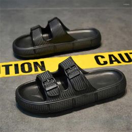 Slippers numéro 45 orteil d'ouverture Barefoot Men 48 chaussures Black Sandals Sneakers Men's Sport Shose Sneakes What's Joggings