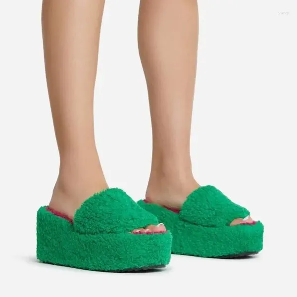 Slippers Peep Toe Green Slides Femmes Céner des chaussures Outwear Flip Flop Platform Zapatillas de Mujer Women's