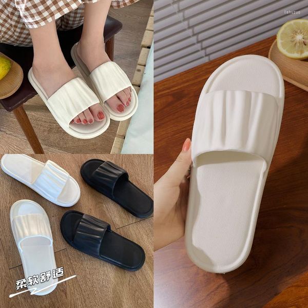 Plataforma de zapatillas anti-fricción al aire libre sin deslizamiento sandalias impermeables suaves anti-odor pareja de baño silencioso zapatos de interior para mujeres