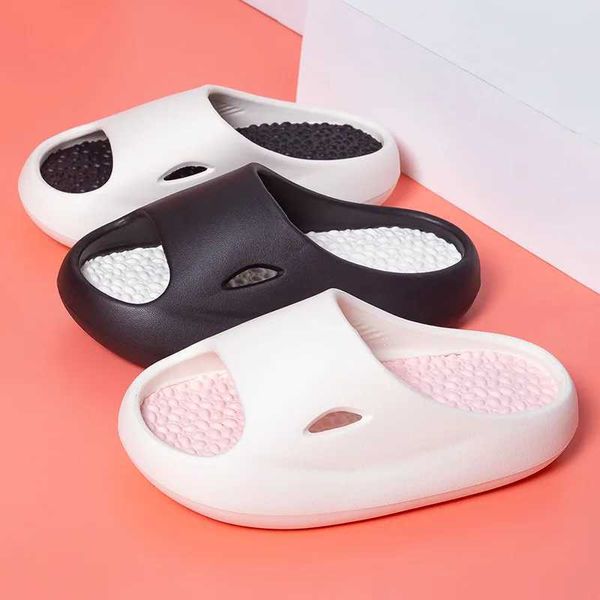 Plate-plaques Platform pour couple chaussures d'été 2023 Nouvelle maison Massage de massage pour femmes réconfortés Sandales Open Toe Flip Flops H240423