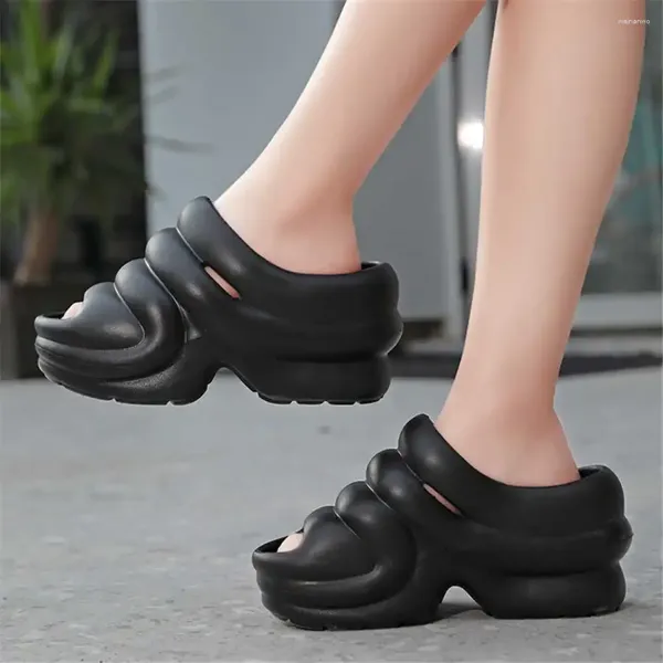 Zapatillas Plus Tamaño ETE Sandalias para mujer Verano Mujer Flip Flops Zapatos Interesantes para niñas Zapatillas Deporte Boty