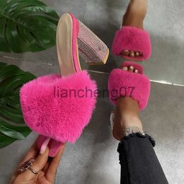 Slippers Plus Size Wollen Slippers voor Vrouwen Zomer Nieuwe Mode Een woord Hoge Hak Strass Comfortabele Slippers Zapatillas Planas x0916