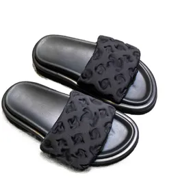 designer slippers sandalen sandles muilezels vrouwen dia's zomer dikke bodem zijde satijn reliëf zachte bodem anti slip premium franse stijl kleine geur slipper