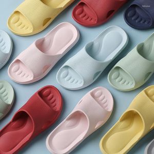 Zapatillas de color puro EVA para hombre baño de verano para mujer masaje de pies antibacteriano antideslizante japonés parejas en casa