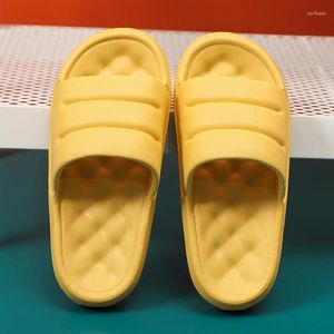 Slippers QX2 Fabriek Vrouwen Groothandel Zomer Dikke bodem Woninginrichting Binnen en buiten Dragen Zacht Paar Dweilen