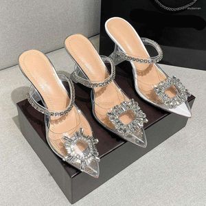 Pantoufles strass transparentes à talons hauts, sandales en cristal pour femmes, vêtements d'extérieur d'été Baotou demi-diapositives à la mode