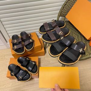 Slippers Sandalen BOM DIA Flat Mule 1A3R5M Cool Easy Fashion Slide 2 bandjes aangepast Gold Buckle Dames zomer. 35-46 m is hetzelfde voor mannen en vrouwen.