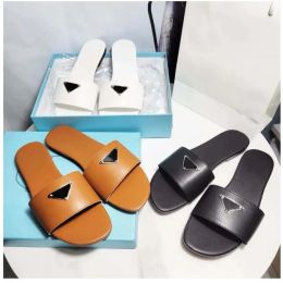 Slippers Sandalen Mode Zomer Luxe Merk Dames Slippers Oranje Echt Driehoek Leer Outdoor Loafers Slide Dames Strand Sandaal