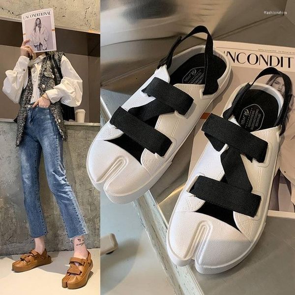 Sandalias de zapatillas Women Women Women 2023 Spring Fashion Corean Version All-Path Flat Bottom Bottom No Slip Men's and Women's Shoes