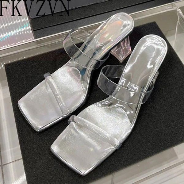 Zapatillas sexy tacones transparentes altos un cinturón sandalias de punta abierta resbalón de moda zapatos de fiesta plateado gelatina PVC para mujeres