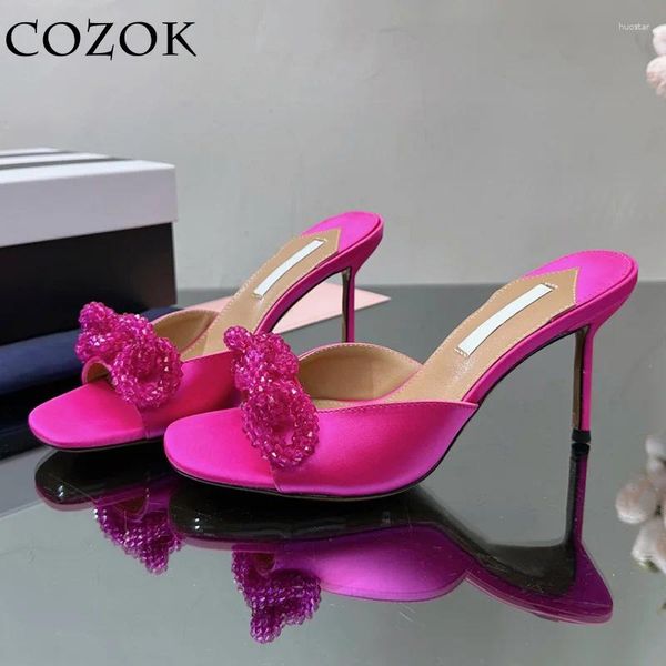 Zapatillas Sexy Elegent Satén Tacones altos Mujer Peep Toe Thin Rhinestones Nudo Vestido de fiesta Bombas de cena Tamaño grande Damas